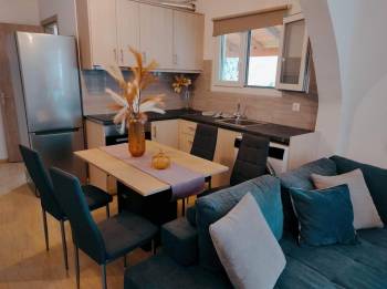 Deluxe Apartment12